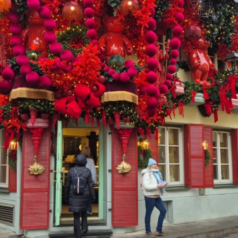 Wilno-rankiem zwiedzanie o północy świętowanie.