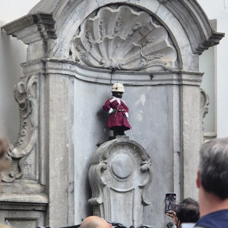 Siedem  śluz do Ittre w kąpieli wodnej.